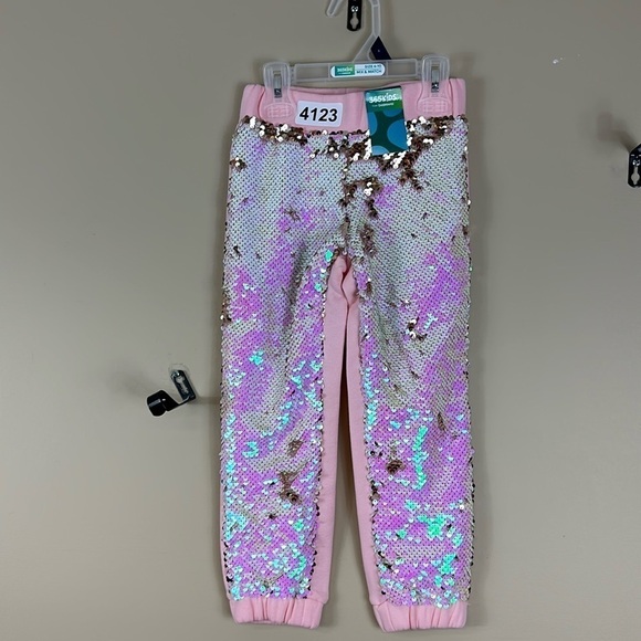 Garanimals Other - 365 kid’s garanimals pink girls sequin jogger pants. NWT